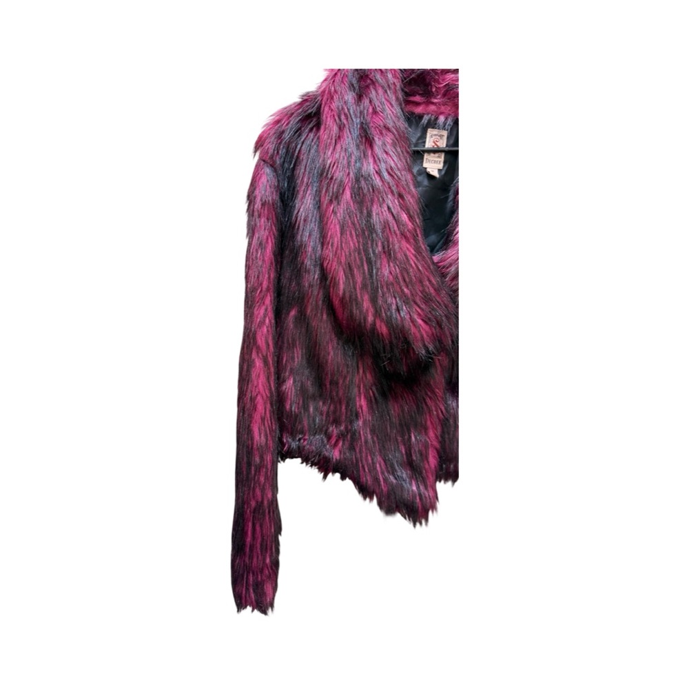 Dramatic Faux Fur Goth Jacket – M - Picture 16 of 17